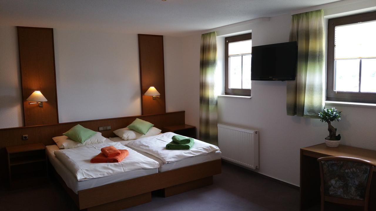 Hotel Am Markt Ehrenfriedersdorf Buitenkant foto