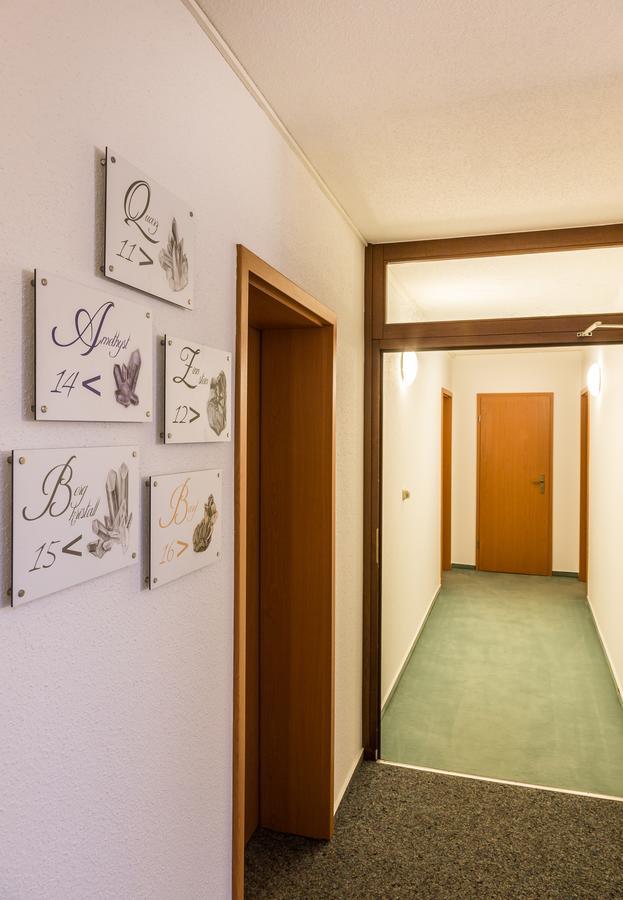 Hotel Am Markt Ehrenfriedersdorf Buitenkant foto