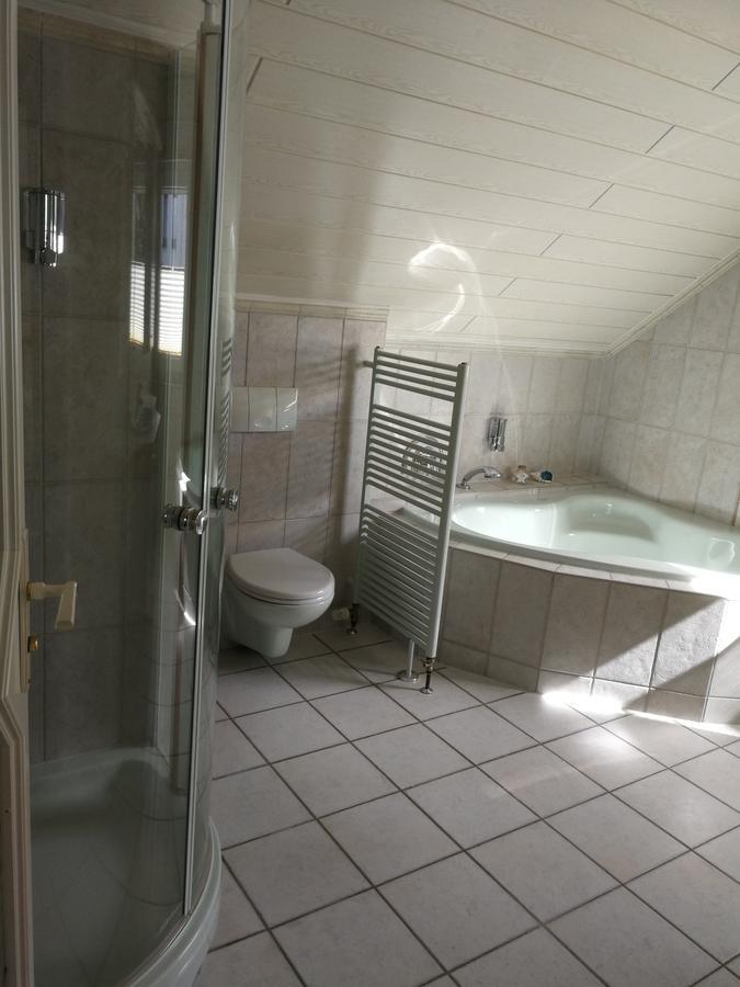Hotel Am Markt Ehrenfriedersdorf Buitenkant foto